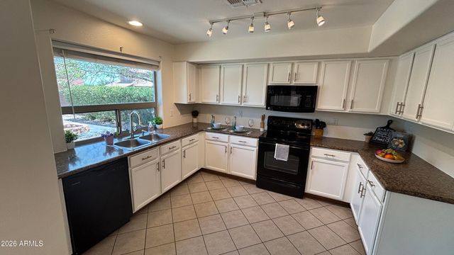 624 W MESQUITE TREE Lane, San Tan Valley, AZ 85143