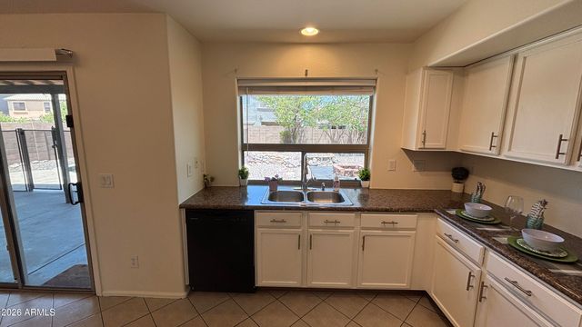 624 W MESQUITE TREE Lane, San Tan Valley, AZ 85143