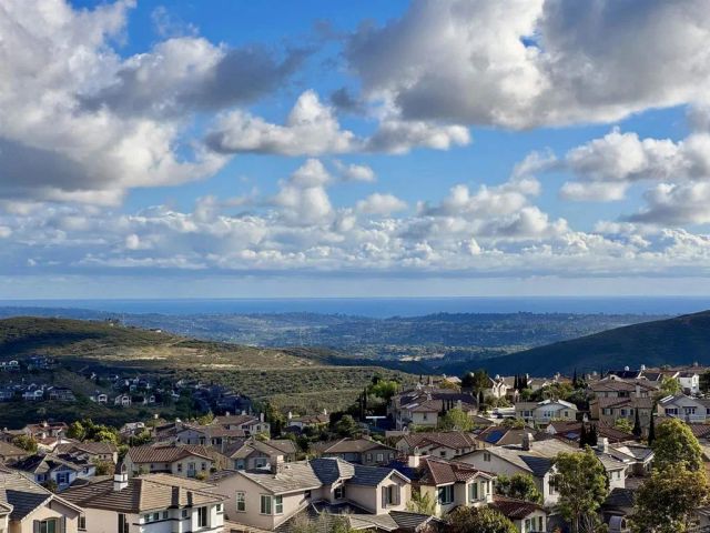 1093 Vega Way, San Marcos, CA 92078