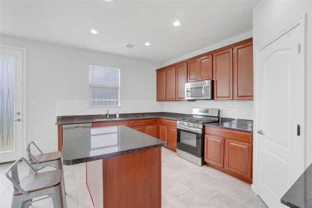 10514 Kentington Oak Drive, Humble, TX 77396