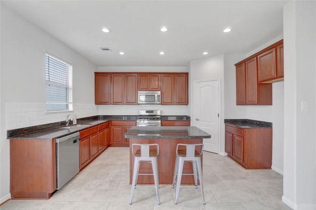 10514 Kentington Oak Drive, Humble, TX 77396