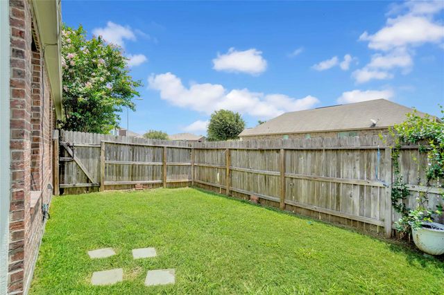 10514 Kentington Oak Drive, Humble, TX 77396