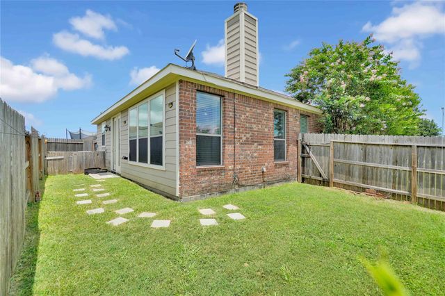 10514 Kentington Oak Drive, Humble, TX 77396