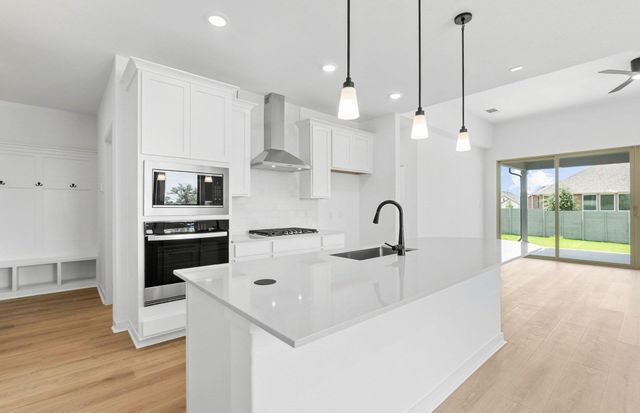 1825 Spring Mountain CV, Georgetown, TX 78628