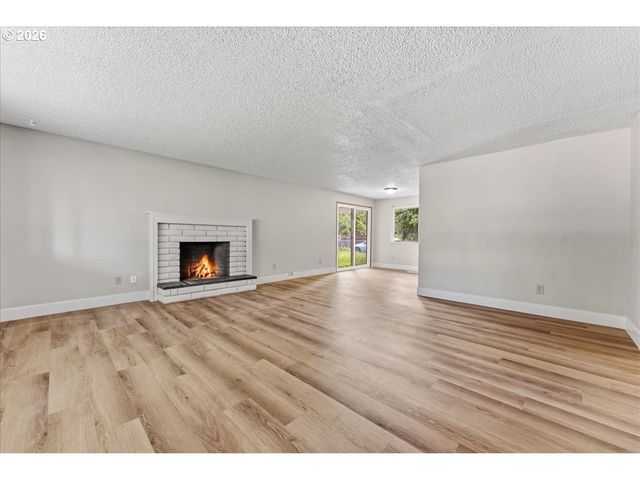 3790 Ne MEADOW Ln, Hillsboro, OR 97124