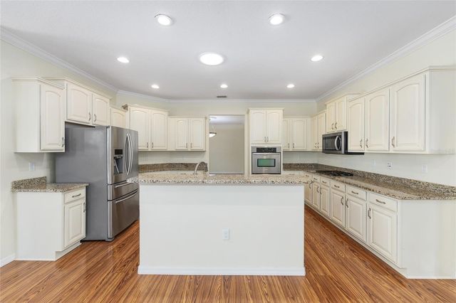 8650 SW 83RD LOOP, Ocala, FL 34481