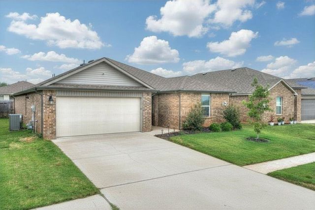4405 Montage Boulevard, Mustang, OK 73064