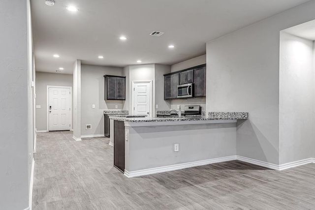 4405 Montage Boulevard, Mustang, OK 73064