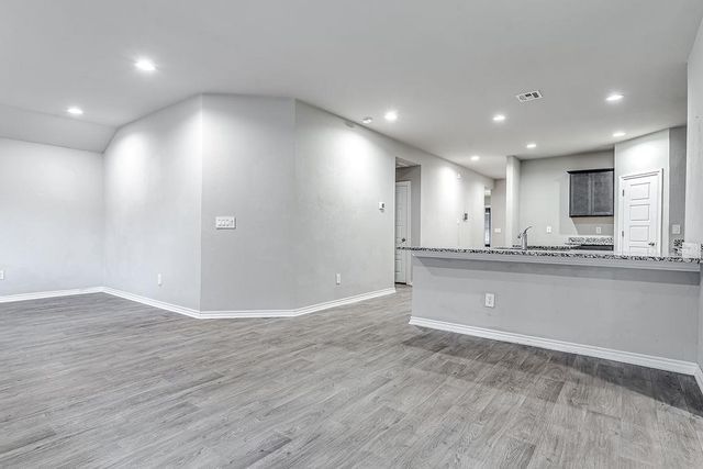4405 Montage Boulevard, Mustang, OK 73064