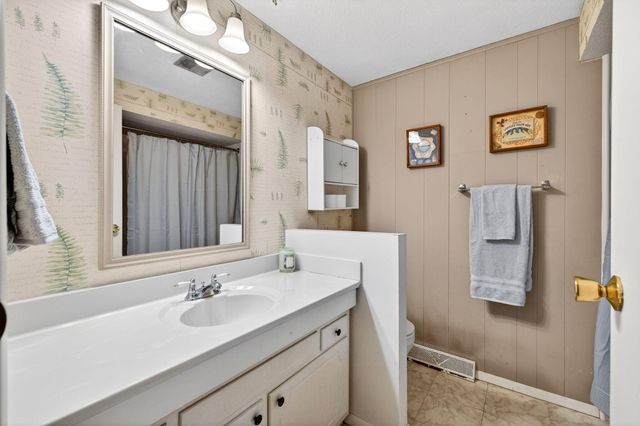 9063 Pinebrook Drive, Montague, MI 49437