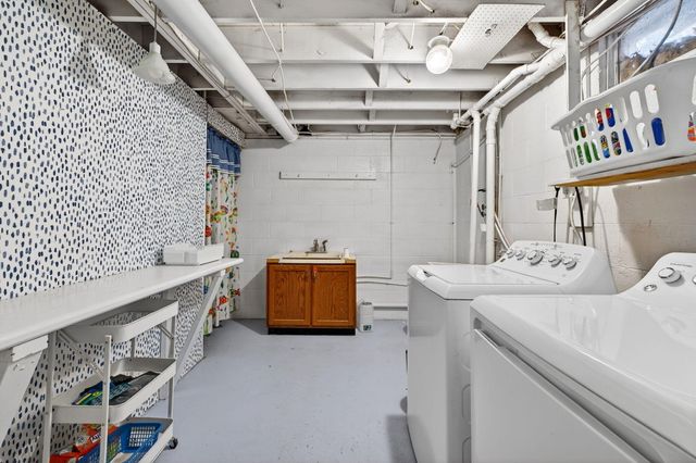 9063 Pinebrook Drive, Montague, MI 49437