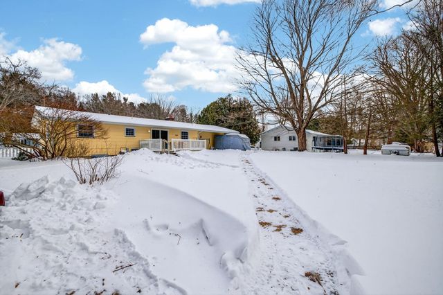 9063 Pinebrook Drive, Montague, MI 49437