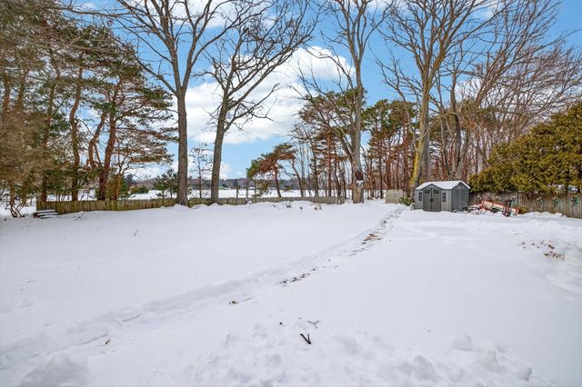 9063 Pinebrook Drive, Montague, MI 49437