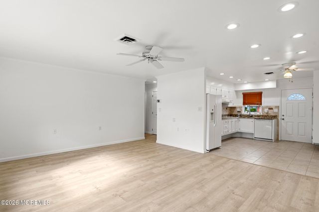 404A Picardy Court, Lakewood, NJ 08701