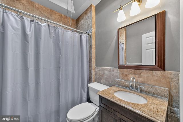 5237 SYLVESTER ST, Philadelphia, PA 19124