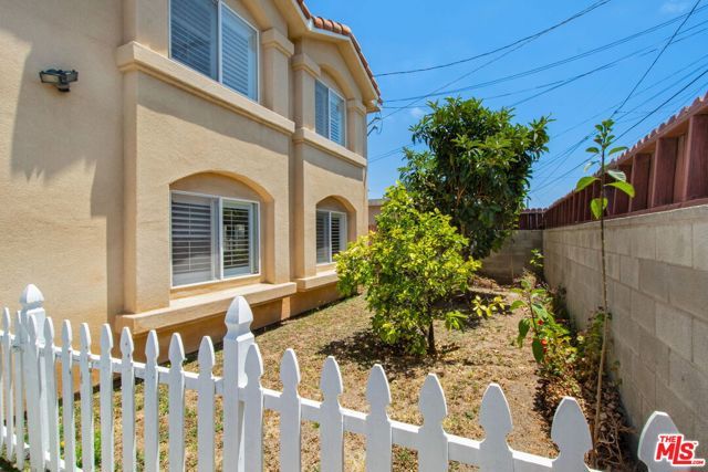 1610 251st Street B, Harbor City (los Angeles), CA 90710