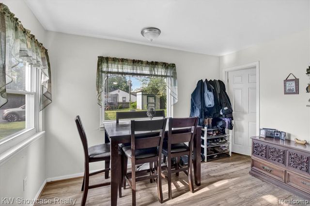 23637 Superior Road, Taylor, MI 48180