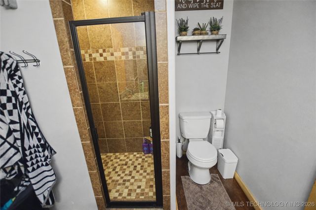 9754 N 510 Road, Tahlequah, OK 74464