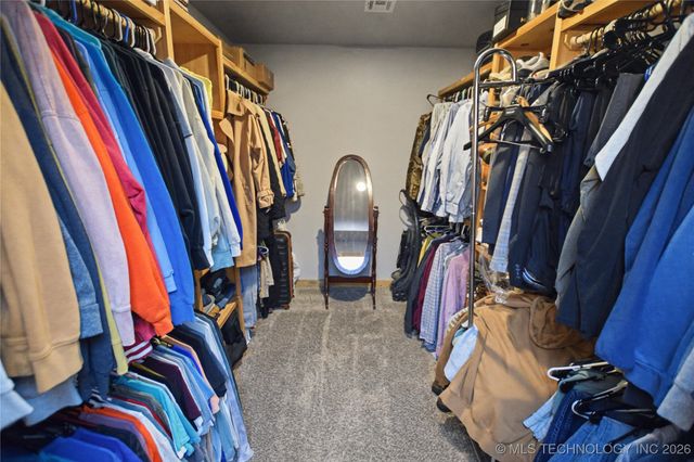 9754 N 510 Road, Tahlequah, OK 74464