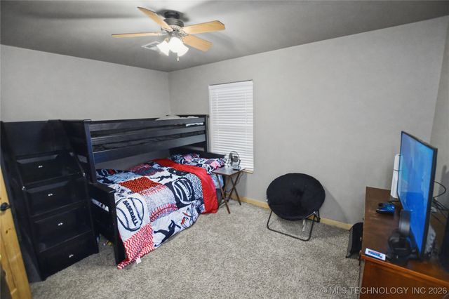 9754 N 510 Road, Tahlequah, OK 74464