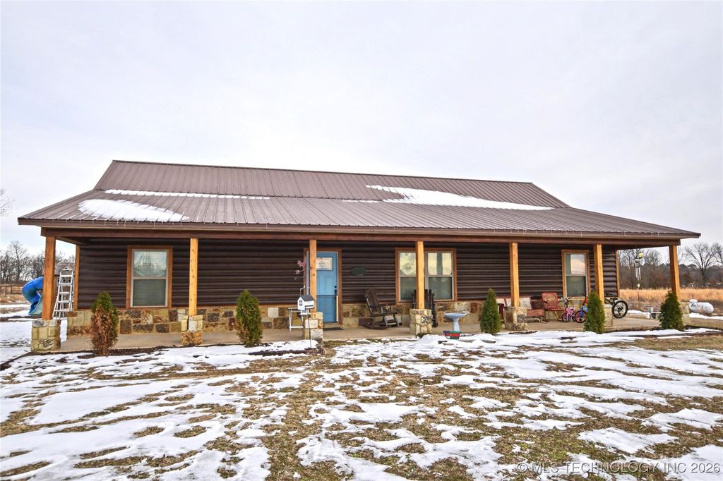 9754 N 510 Road, Tahlequah, OK 74464