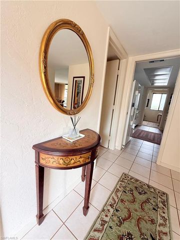 15 Bluebill AVE # 206, Naples, FL 34108