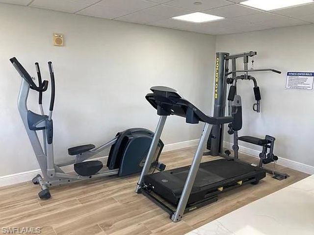 15 Bluebill AVE # 206, Naples, FL 34108