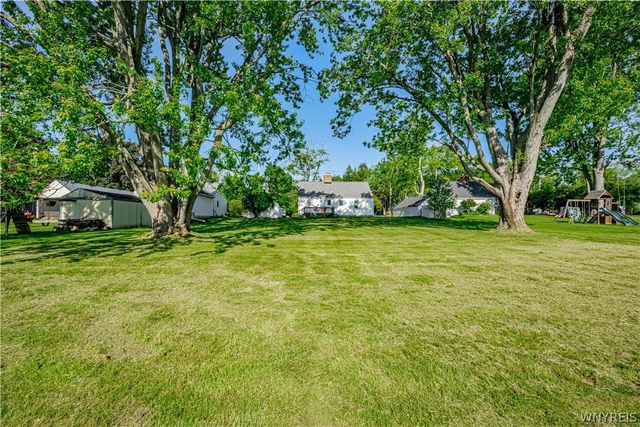 5685 Locust Street Extension, Lockport Town, NY 14094