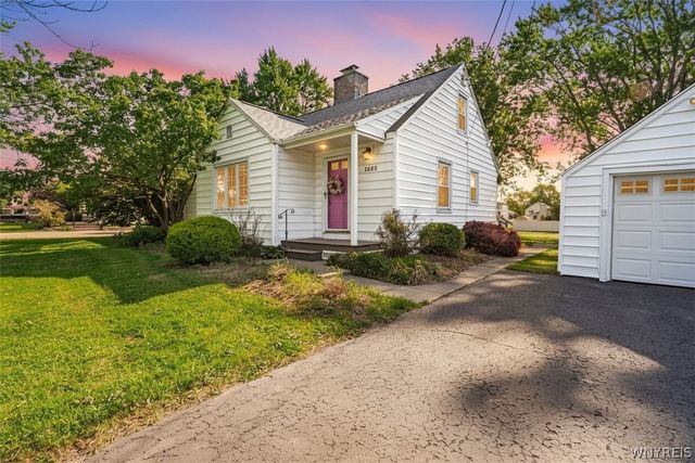5685 Locust Street Extension, Lockport Town, NY 14094