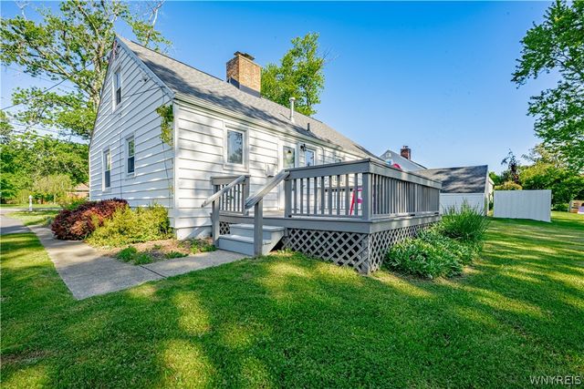 5685 Locust Street Extension, Lockport Town, NY 14094