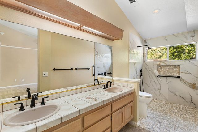 3301 El Valle Way, Antelope, CA 95843