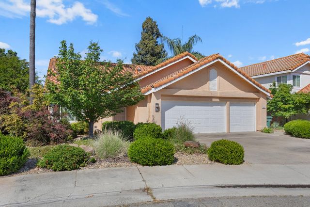 3301 El Valle Way, Antelope, CA 95843