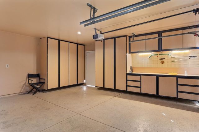 3301 El Valle Way, Antelope, CA 95843