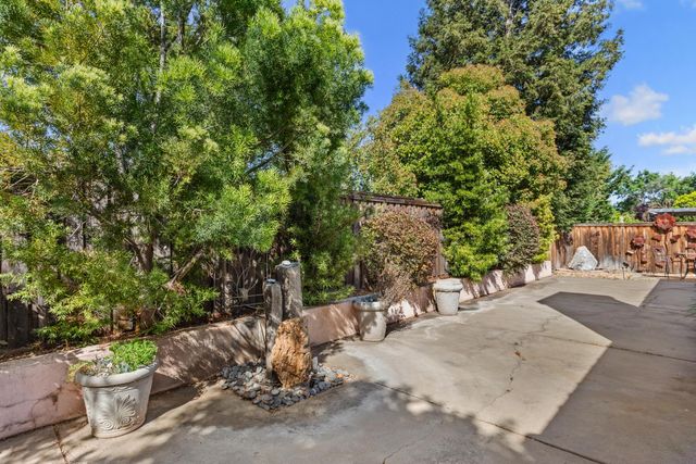 3301 El Valle Way, Antelope, CA 95843