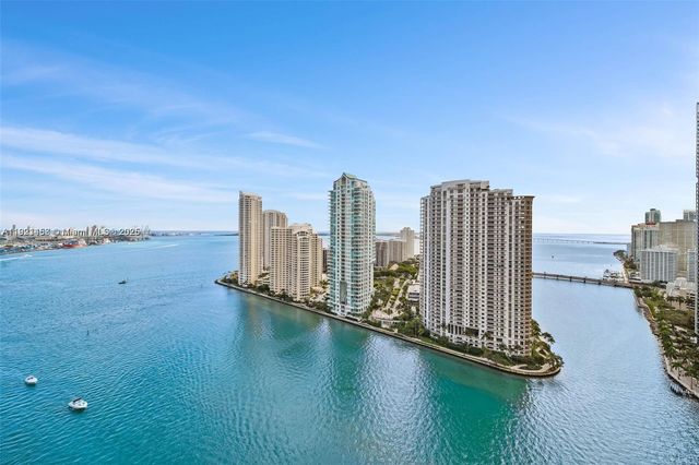 300 S Biscayne Blvd 2710, Miami, FL 33131