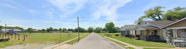 2230 Gaty Avenue, East St Louis, IL 62205