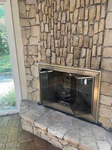 17571 Merry Oaks Trail, Chagrin Falls, OH 44023