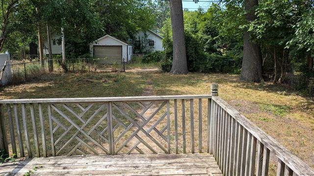 2333 Leahy Street, Muskegon, MI 49444