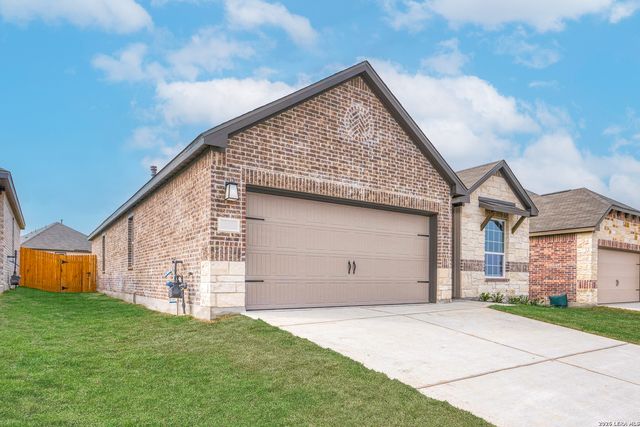 6331 Monk Landing, Converse, TX 78109
