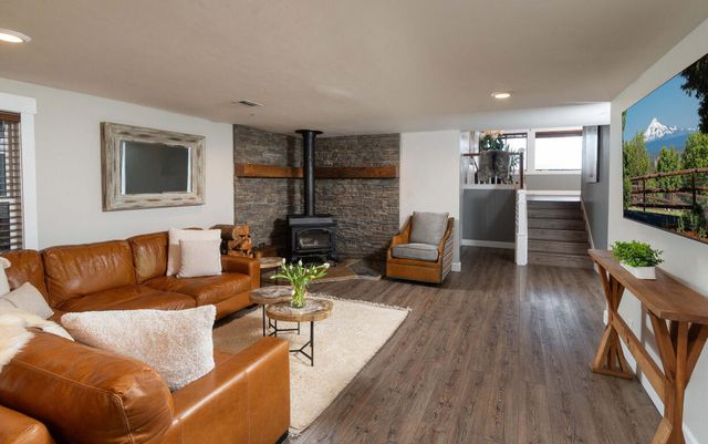 2076 SW 58th Street, Redmond, OR 97756