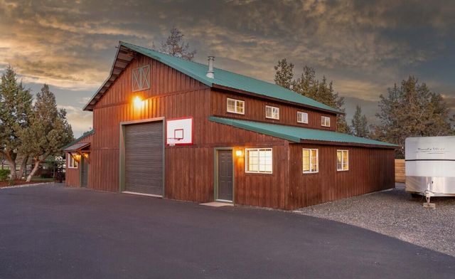 2076 SW 58th Street, Redmond, OR 97756