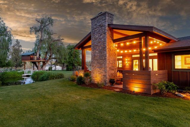 2076 SW 58th Street, Redmond, OR 97756