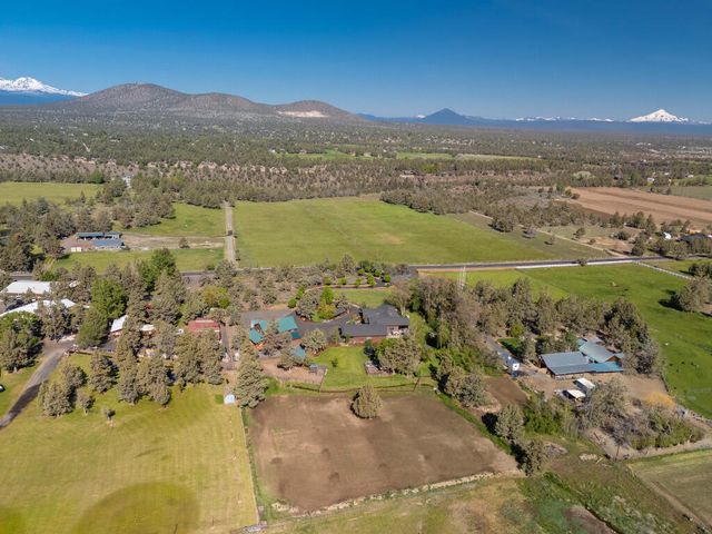 2076 SW 58th Street, Redmond, OR 97756