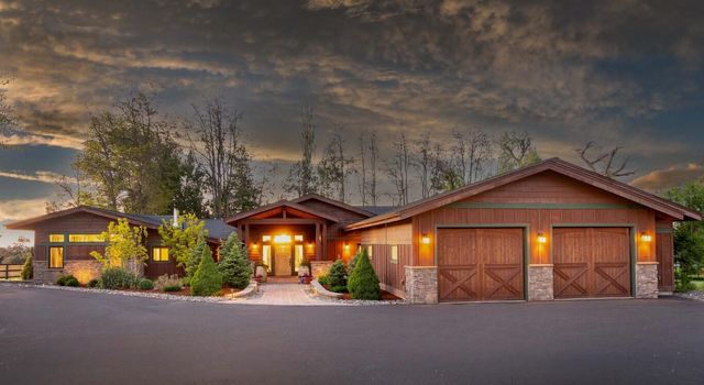 2076 SW 58th Street, Redmond, OR 97756