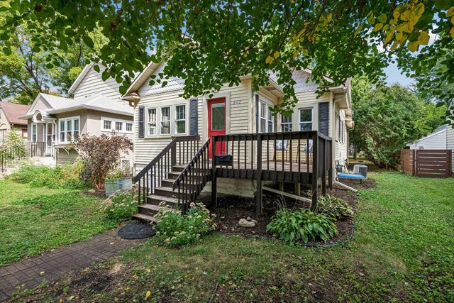 862 21st Avenue SE, Minneapolis, MN 55414