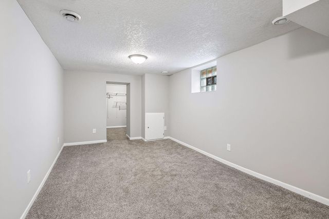 862 21st Avenue SE, Minneapolis, MN 55414