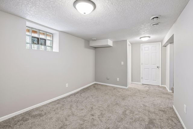 862 21st Avenue SE, Minneapolis, MN 55414
