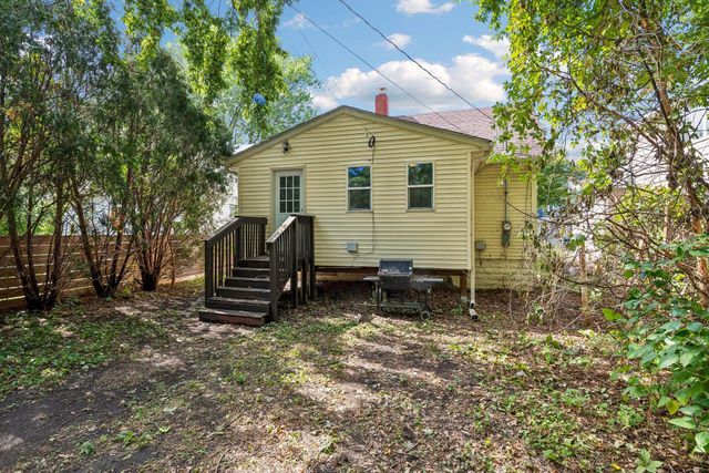 862 21st Avenue SE, Minneapolis, MN 55414