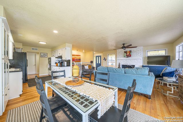 100 kings, Horseshoe Bay, TX 78657