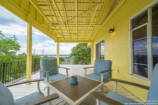 100 kings, Horseshoe Bay, TX 78657